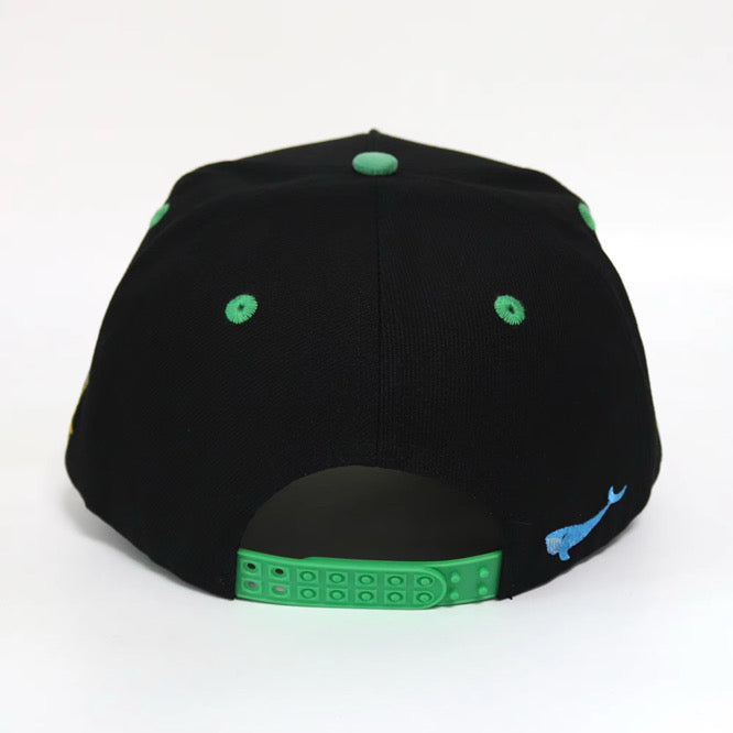 New London Men's Snapback Hat - Black/Green