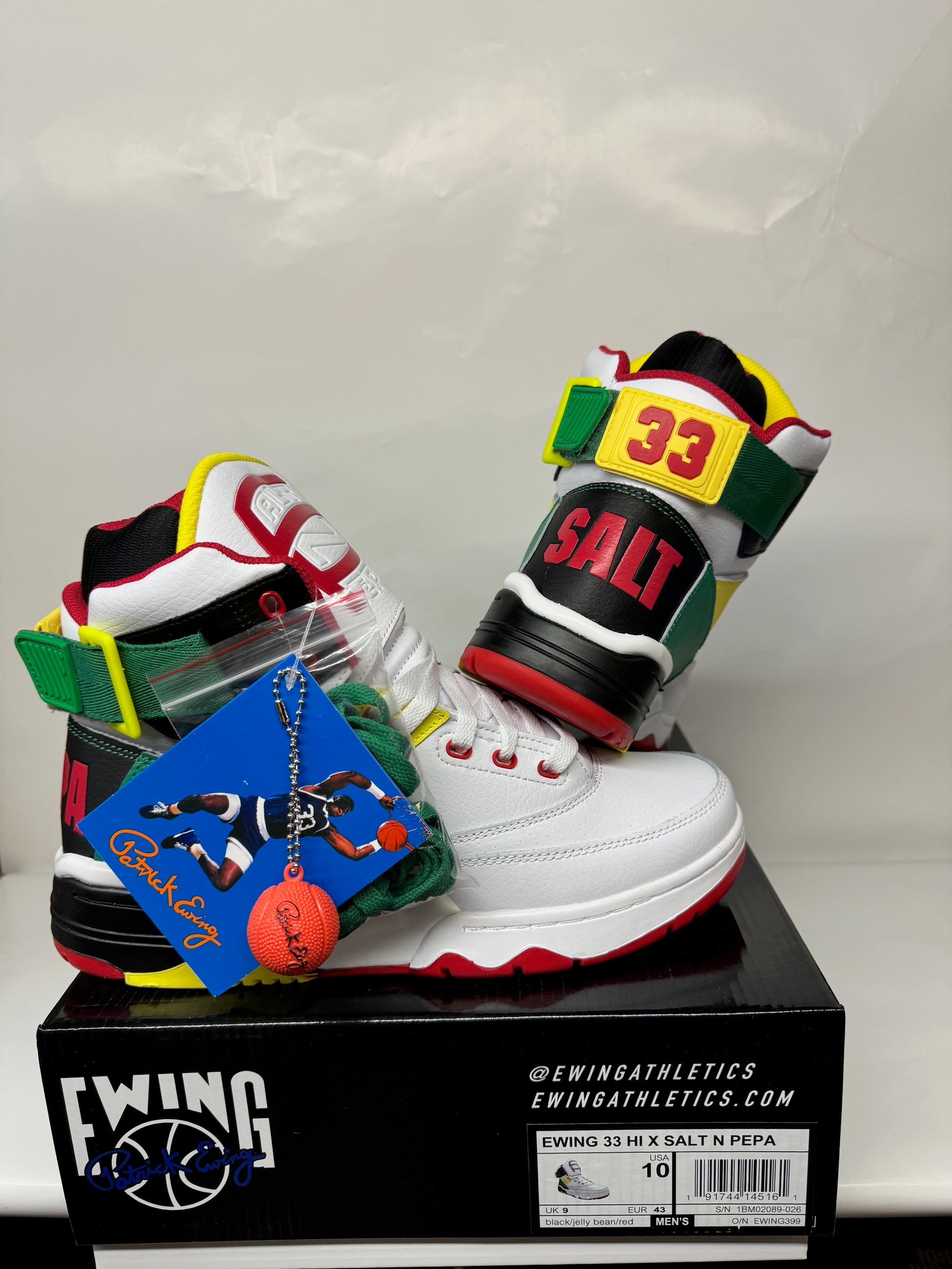 New in box Salt n Pepa Patrick Ewing